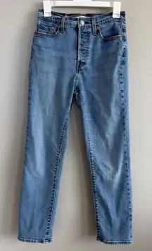 Levis Wedgie Straight Jeans Womens 28 High Rise Medium Wash Stretch Button Fly