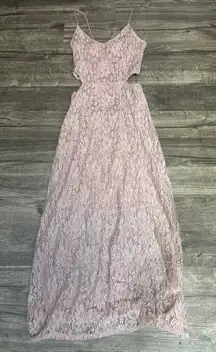 Chic Lace Maxi Dress in Light Pink