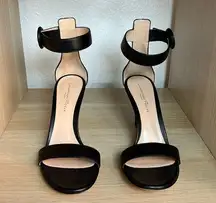 NWOB Gianvito Rossi Leather Portofino Heels in Black, Size 6.5, never worn!