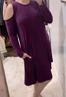 Zenana Outfitters Premium cold shoulder plum color Jersey knit dress size large