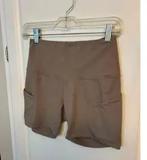 Ododos beige activewear shorts with pockets