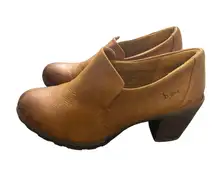 BØC Born Concepts Brown Leather Heeled Clogs Mules Slip On Comfort Shoes 7.5