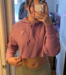 Cropped Hoodie