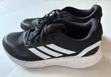 Adidas Womens Run Falcon 5 Athletic Shoe Black White Size 9 NEW