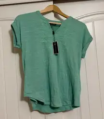 Cable & Gauge Embroidered T Shirt Small NEW NWOT Ming Green Short Sleeve V Neck