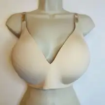 SOMA Smooth Pale Sand 36DDD Vanishing 360 Wireless Bra Smoothing Seamless Edges