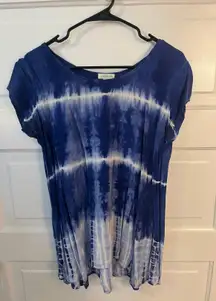 blue tie dye top