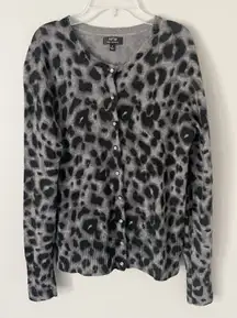 Apt 9 Size M Gray Black Animal Print Long Sleeve Cashmere Sweater Cardigan
