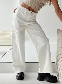 Barbara White Denim Relaxed Fit High Rise Cargo Jeans 6