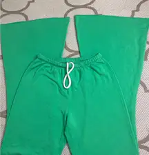 Aerie Offline green pull on flare super soft fleece interior sweatpants, size S