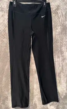 Nike Black Midrise Black Straight Leg Yoga Pants Small