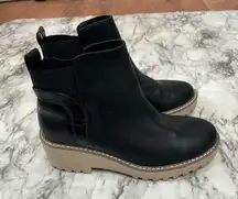 Dolce Vita Rielle Rancher Booties Ankle Boots Black Tan size 8 faux Leather