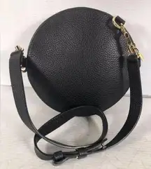 Cuyana Black Pebbled Leather Adjustable Strap Classic Travel Round Crossbody Bag