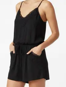 FOREVER 21 Women’s Casual Flowy Romper with Pockets and Macrame Accents