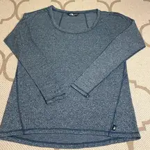 The North Face Womens Blue Modoc Scoop Neck base layer long sleeve shirt