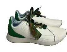 Saysh Two Women's Sneakers in Kelly Size 9.5