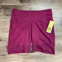 NWT All in Motion Contour High-Rise Purple 7” Bike Shorts