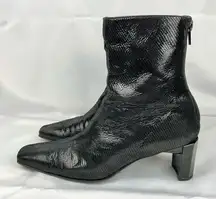 Stunning Stuart Weitzman Boots Sz 7 Black Vintage Animal Print