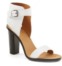 Vince Nicole Sandal in Optic White