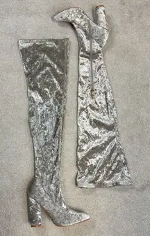 Cape Robbin Paw-27 Crushed Velvet Thigh High Stretchy Boots Silver Size 9