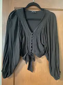 Balloon Sleeve Button Crop Top