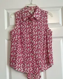 Super Cute Slightly Raised Flower Sleeveless Top