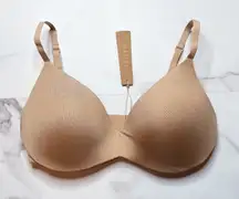 NWT Skims Wireless Form Push Up Plunge Bra