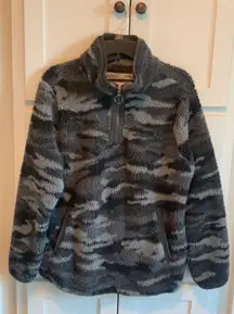 Cozy sherpa Sherpa Pullover Size Large Black Camo