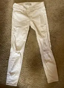 White Jeans With Rips 