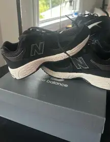 2002 New Balance Black