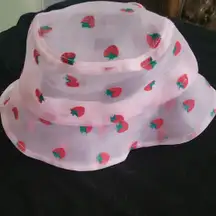 Strawberry Print‎ Bucket Hat