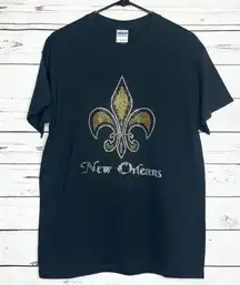 Gildan NWOT Rhinestone Bling Fleur De Lis New Orleans Black T-Shirt Unisex Size Medium