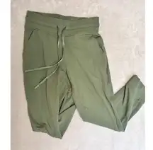 Lululemon Joggers Women's 4 Green Twill Ready To Rulu High-Rise Crop