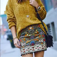 Altar’d State Green Floral Hand Embroidered Skirt Linen Folk Art Birds M