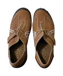 Privo by Clarks Women's Tan Perforated Comfort Walking Shoes Slip On Size 6