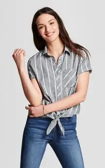 ✨ Short Sleeve Striped Shirt✨