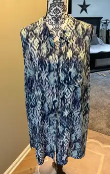 Catherine’s size one X sleepless button down tunic top
