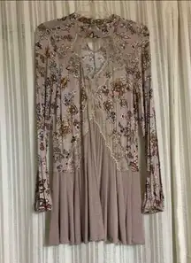 Ladies tunic. Day trip sz med