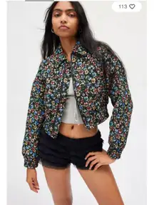 Kimchi Blue by Urban Outfitters Evelyn Cropped Bomber Jacket Size XS
