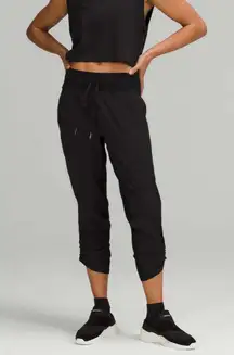 Lululemon Dance Studio 25” Mid-Rise Crop Joggers in Black