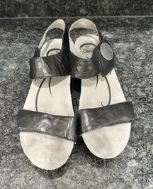 Abeo Women's Una Sandal Size 8 N Wedge Heel Platform Black Leather Ankle Strap