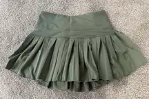 Green Gold Hinge Skirt Light