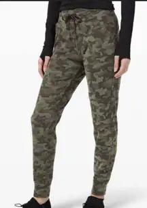 Lululemon Ready to Rulu Jogger 7/8 High-Rise Camo Green Olive Size 8 Activewear