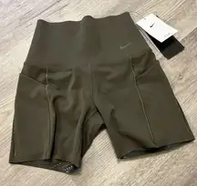 Nike Universa Women's Medium-Support High-Waisted 5" Biker Shorts w Pockets XS