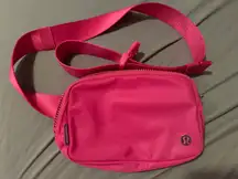 Lululemon Everywhere Belt Bag