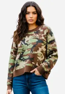 Daisy Street Green and Brown Camouflage Sweater size X-Large