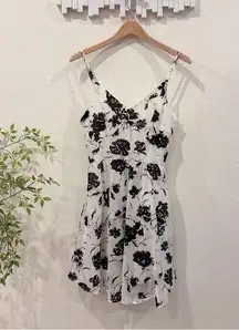 J.ING Jing White with Black Floral Print Fit and Flare Dress Size M NWT