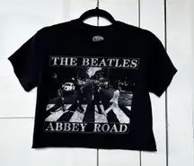 Urban Outfitters The Beatles Short Sleeve Raw Hem Cropped Graphic T-Shirt in Black