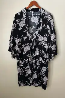 Spiritual Gangster black and white floral kimono 