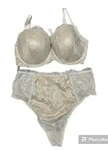 Victoria's Secret Ivory Lace Dream Angels Lined Demi Set